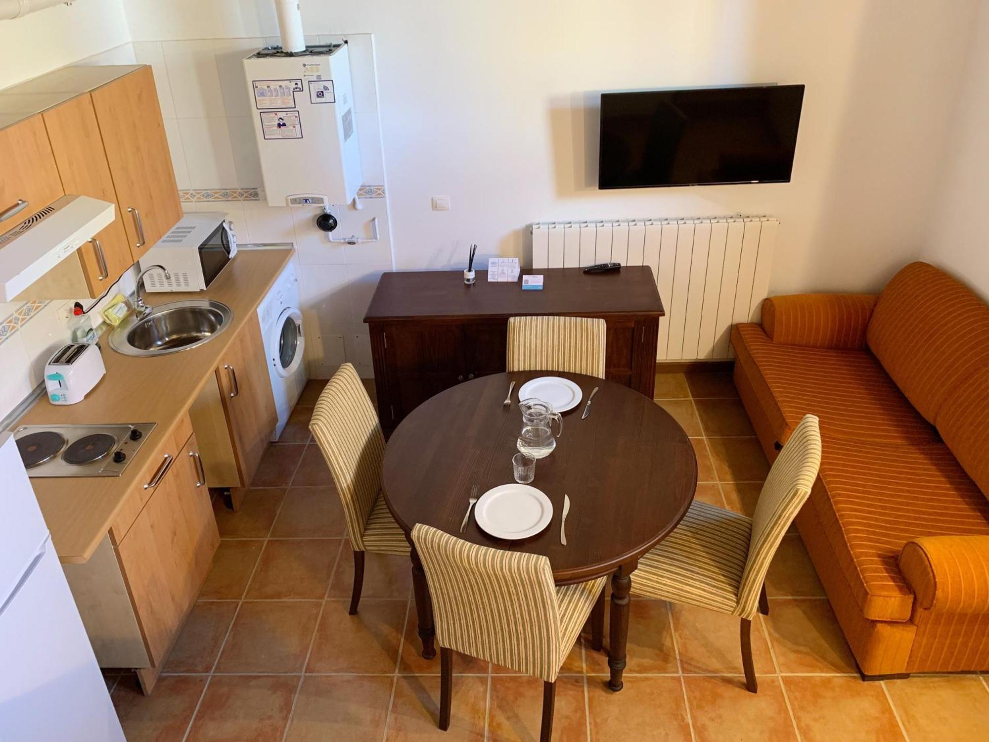 Apartamentos Jaca Mirador De Badaguas 3000 Zewnętrze zdjęcie
