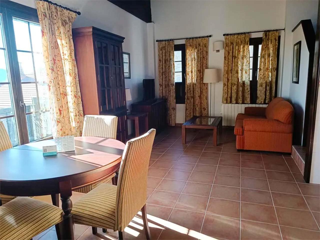 Apartamentos Jaca Mirador De Badaguas 3000 Zewnętrze zdjęcie